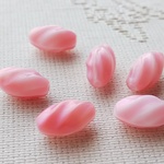 いちごアイス　チェコビーズ　13X7mm 6個