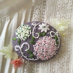 刺繍ブローチ★アジサイころりん