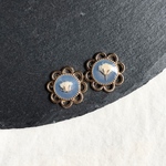 NEW□アンティークかすみ草ピアス(くすみブルー)