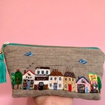 可愛らしい街並み刺繍ファスナーポーチ♪A