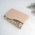 本革とリバティの名刺入れ  アマイロ