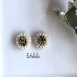 ＊ドライフラワー×ビーズ刺繍ピアス/イヤリング（ブラック）＊