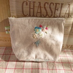 刺繍　小鳥ポーチ
