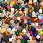 【たっぷり２００g】天然石アソート福袋 A～AA（サイズ３mm～２０mm）手彫り天然石入り ローズクォーツ オニキス タイガーアイ 等 ミックス石 パワーストーン【クリスタル神戸】