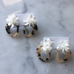 べっ甲プレートフラワーピアス