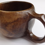 朴の木で作った一木彫りのコーヒーカップ