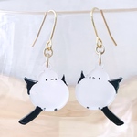 【C 飛んでる】シマエナガのアクリルピアス＆イヤリング