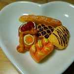在庫処分のため増量中！お得なデコパーツ大好評です♪可愛いオマケ付！スイーツデコパーツ【ランダム５０個→６０個】 