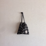 きんちゃく        geometric pattern