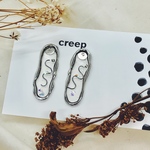 うねうねピアス