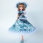 ジェニーちゃんの青系墨流し風生地のワンピース