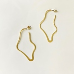 歪みゴールドシンプルピアス