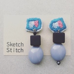 cerulean blue×black刺繍ピアス