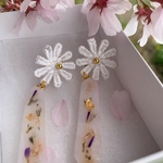 白いお花イヤリング