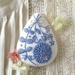 刺繍ブローチ★エレガンス！・アクアブルー