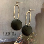 RUKIRIRIA #262 メタルシルバー×ブラックピアス  大ぶりピアス 大ぶりイヤリング 