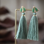 Green*蜂とタッセルのピアス/イヤリング