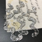 4個✦ 穴あり不規則変形アクリルパーツ   