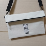 フレブルさん刺繍のサコッシュ【受注生産】