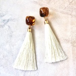 べっ甲とホワイトタッセル　イヤリング＆ピアス