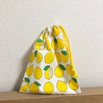 フレッシュ レモン柄のコップ袋 巾着袋