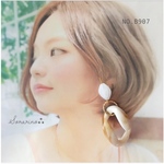 No.B907 人気ベージュ♔ おおぶり ピアス