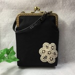 受注製作A・12.5㎝どんぐりの口金・底のサイズ（11cm×3cm）がま口ポーチ・リネン・麻・タロットケース持ち手付き・可愛いチャームプレゼント！
