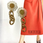 RUKIRIRIA #271 クリアゴールド フラワーピアス  大ぶりピアス 大ぶりイヤリング 