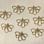 GOLD METAL FLOWER SHOWER BEADS CHARM