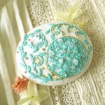 刺繍ブローチ★ティファニーブルーに憧れて♪玉模様