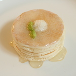 とろ～りシロップのアイスのせ３段パンケーキ