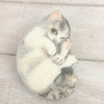 猫のブローチ