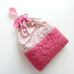 くまステッチPink×花柄×レース付き持ち手のお着替え袋
