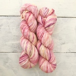 手染め糸 #55 3-ply merino〝たたへよ、しらべよ、歌ひつれよ〟
