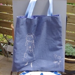 女の子のいる大きめトートバッグ