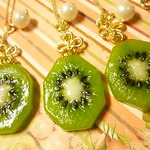 *限定*ネックレス(スライスキウイ×パール)*