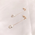 シンプルな小さいピアス