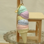 パステルカラーアイスクリーム♪五段がさねキーホルダー