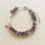 オレンジカルサイトのバラとパール、スモーキークォーツのブレスレット