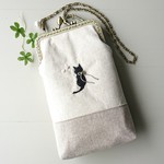  猫の刺繍 がま口スマホポーチ  コットンパール (コットンリネン)   