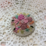 刺繍ブローチ