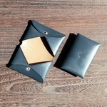スマートな名刺入れ＆カードケース  ブルー 青色 紺色  国産高級牛革 栃木レザー・画像より濃い色です