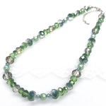 グリーンビーズネックレス