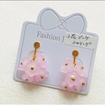 New‼️可愛い💕pinkすずらんお花ピアスorイヤリング