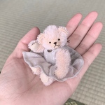 m-yu-k様オーダー品ミニチュアテディベア  クリーム 花柄刺繍ワンピ