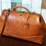 ✴︎半額✴︎SALE‼︎✦✧イニシャル入れ無料サービス‼︎✧✦  ✦クラシック・ダレスバッグ✦ TypeⅠ《キャメル》