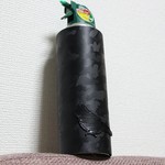 インコシルエットのスプレー缶カバー
