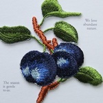 お花の刺繍ワッペン（ベリー）