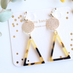 ゴールドプレートとべっ甲トライアングル♡　ゆれるピアス/樹脂ノンホールピアス（イヤリング）