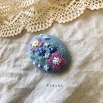 穏やかな春の日 刺繍ブローチ.ヘアゴム
